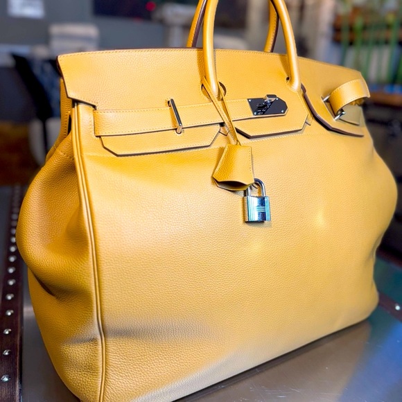 Hermes. HAC 50 (Haut à courroies) Togo leather caramel. Palladium hardware. - Picture 4 of 16